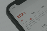 An image of a 2022 calendar on a mobile phone