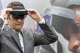 Michael Zawrel, Senior Product Manager at Microsoft, presents the new HoloLens 2 at Microsoft’s booth at the Hannover Messe.