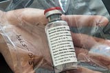 A photo of a bottle of Remdesivir.