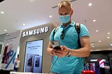 Why Samsung Is Stuck Selling a $2,000 Folding Phone in a Pandemic