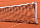 Nicola Pietrangeli: il numero uno del tennis italiano (Lv. B1)
