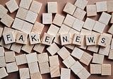 Combater às fake news começa nas escolas
