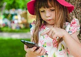 8 dicas para evitar o uso exagerado dos filhos com a tecnologia.