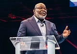DO IT: Bishop T.D. Jakes Delivers Show-Stopping 10X Talk