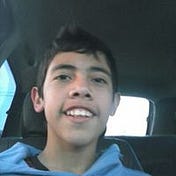 Medium profile picture for @paredes