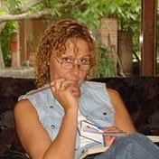 Eliana Valzura