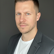 Florian Schroeder