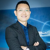 Khanh Le