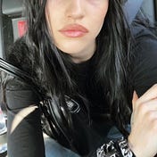 ♱