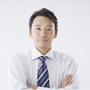 足立健太郎