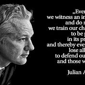 Italiani per Assange