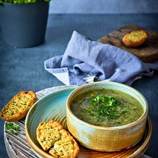 How to Make Delicious Pea Soup with Fresh or Frozen Peas, Onions, Garlic, and Vegetable Broth