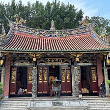 Taiwan travels: Jiantan (Sword Lake) Ancient Temple