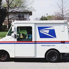 What’s the difference between FedEx & USPS?