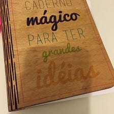 Se Alice eu fosse teria aprendido com o chapeleiro que tentar decifrar adivinhações sem resposta…