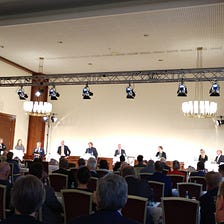 Die OBWahlChemnitz-Kandidat:innen im Überblick — Eindrücke einer Podiumsdiskussion