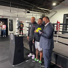 Mayor Johnson, top Dallas boxing trainer to address kids before Creed III screening