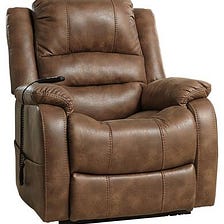 What Is the Best Recliner for Tall Men?