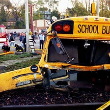 Between the Lights: The 1995 Fox River Grove (USA) Level Crossing Collision