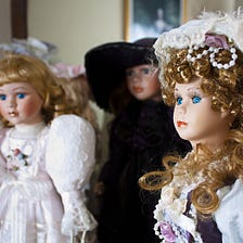 What Determines the Value of Porcelain Dolls?