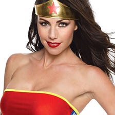 File de Super Erou: WONDER WOMAN