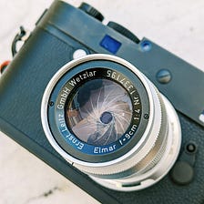Leica 9cm f/4 Elmar LTM + Monochrom 246 = 🖤