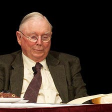 I Read Charlie Munger’s Favorite Books (And They’re Extraordinary)