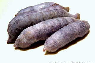 Dead Man’s Finger — Edible and Surprisingly Refreshing?! Freaky Fruit for Halloween