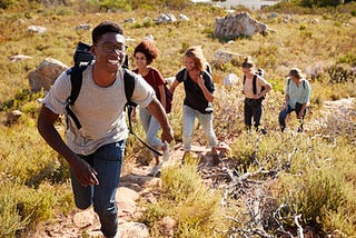 Knee Pain While Hiking — Causes and Solutions