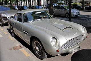 Aston Martin DB5 Goldfinger Adalah Yang Terbaik