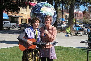 Striking singers