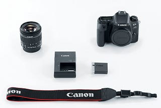 Canon EOS 77D Review.