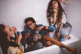 How to Throw a Best College Dorm Room Party Ever