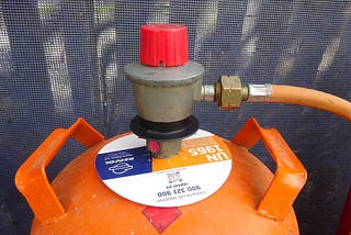 Gas Cylinder in Spain for campers— Where you can buy bombona de gas