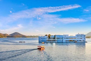 Diving sites to visit in Rajasthan with Comfortable Sedan Cars