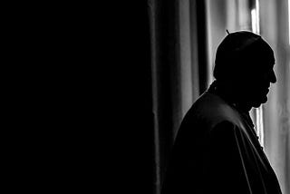 Papa Francesco, “La letteratura apre il cuore e la mente”