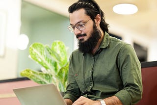 Software Developer vs Software Engineer: Which is better?
