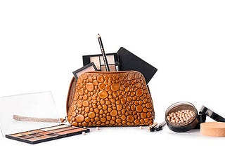 How To Use Makeup Bags UK To Promote A Brand