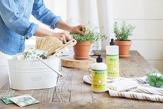 5 Creative Ways to Use a Cleaning Caddy