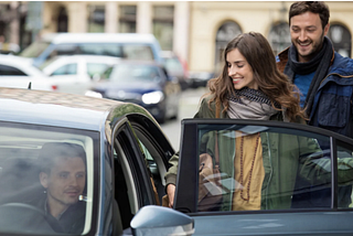 Building Trust in Peer-to-Peer Markets