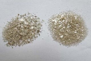 What is the difference between mica powders and pigment powders?