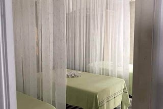 Bạn Đang Muốn Chọn Bộ Rèm Spa Đẹp — Giá Phù Hợp — Chất Lượng Tốt