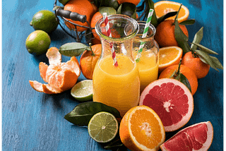 To juice or to blend? — Topjuicersblenders — What is better for weight loss?