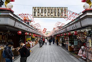 tourist street japan