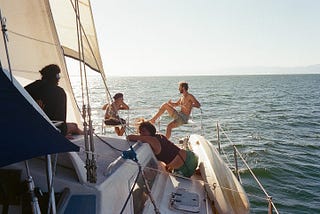 About a Sea Stray — Learning to Sail the Hard (and Free) Way