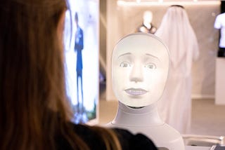 The future of retail: 5 ways social robots can enhance customer experiences | Furhat Robotics