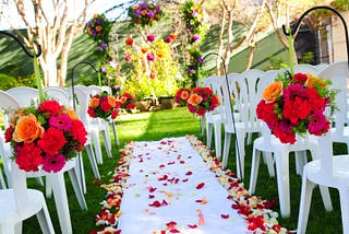 Affordable flower wedding decoration ideas