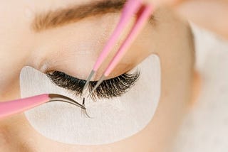 The Many Perks of Mink Lashes Extensions
