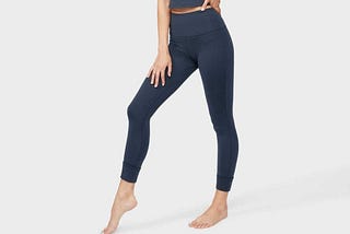 TOP 9 WOMEN'S YOGA LEGGINGS & BOTTOMS TO MAKE ANY WOMAN LOOK AND FEEL INCREDIBLE
