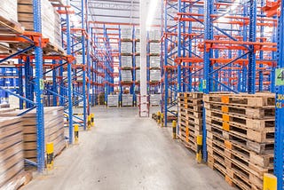 Protect Your Office Belongings By Choosing Pallet Storage in the Midwest